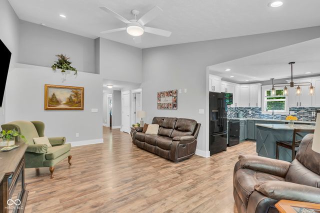 30 Lincoln Hills, Coatesville, IN 46121