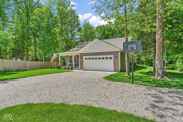 30 Lincoln Hills, Coatesville, IN 46121