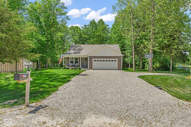 30 Lincoln Hills, Coatesville, IN 46121