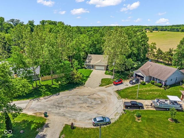 30 Lincoln Hills, Coatesville, IN 46121