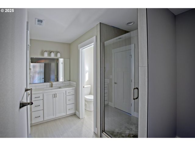 790 17th Ave, Seaside, OR 97138