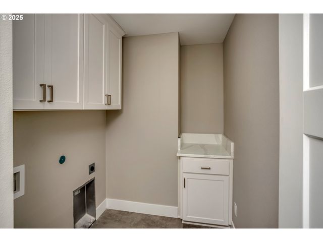 790 17th Ave, Seaside, OR 97138