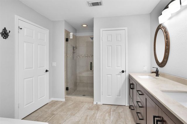 106 N Rushwing Circle, The Woodlands, TX 77381