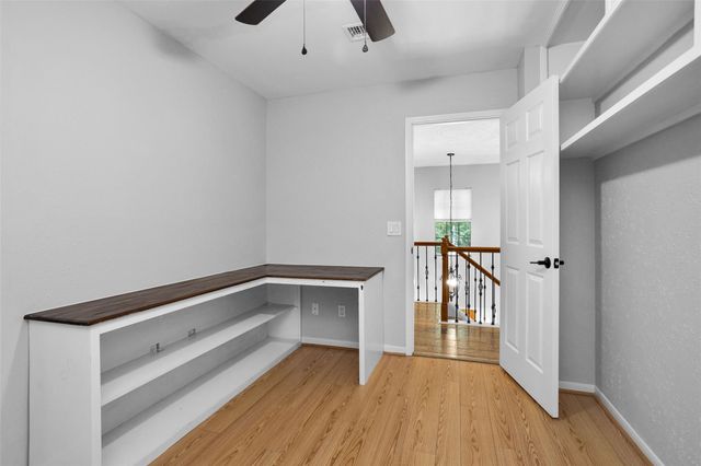 106 N Rushwing Circle, The Woodlands, TX 77381