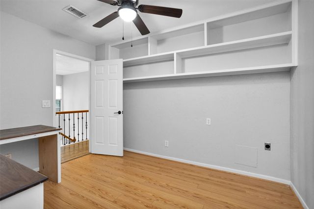 106 N Rushwing Circle, The Woodlands, TX 77381