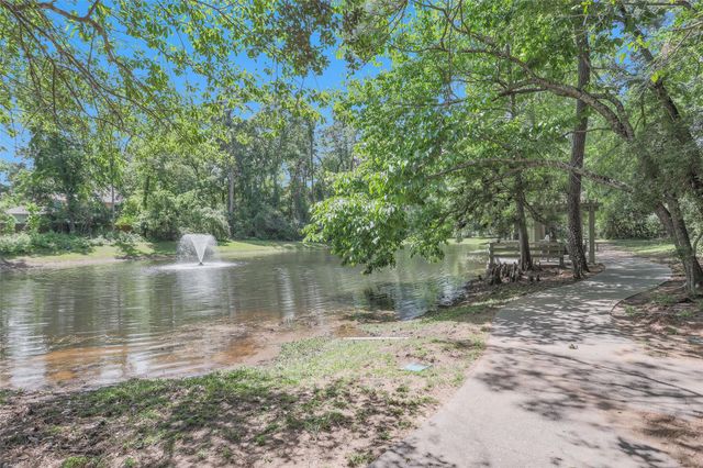 106 N Rushwing Circle, The Woodlands, TX 77381