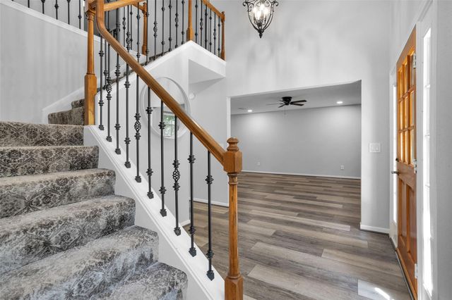 106 N Rushwing Circle, The Woodlands, TX 77381