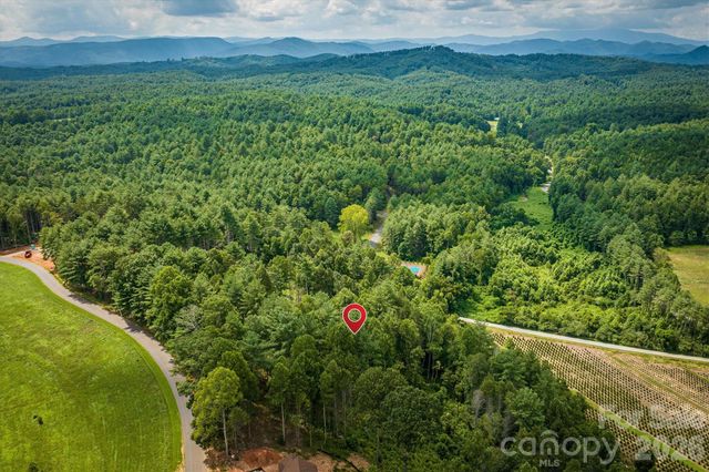 2070 Thoroughbred Way G18, Lenoir, NC 28645