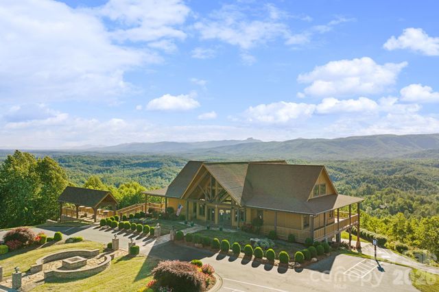 2070 Thoroughbred Way G18, Lenoir, NC 28645