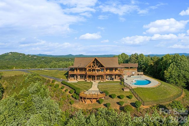 2070 Thoroughbred Way G18, Lenoir, NC 28645