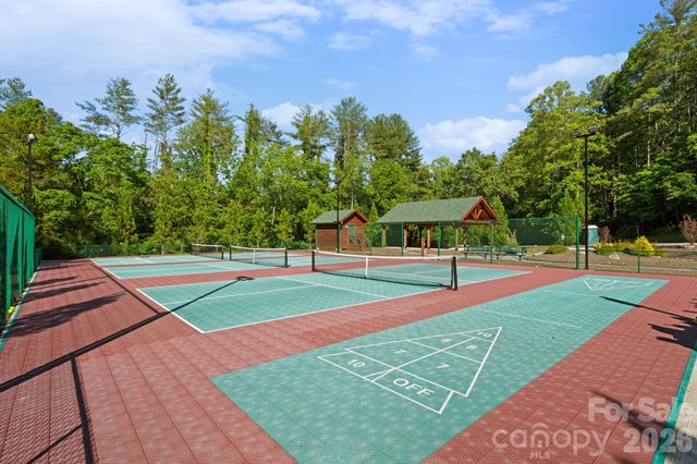 2070 Thoroughbred Way G18, Lenoir, NC 28645