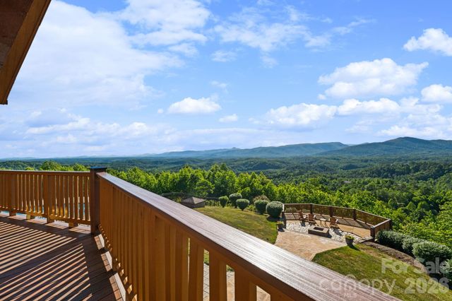 2070 Thoroughbred Way G18, Lenoir, NC 28645