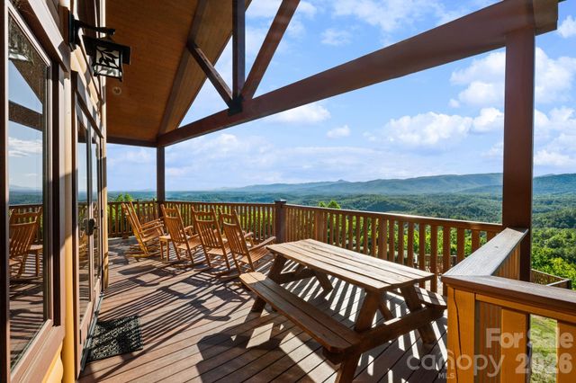 2070 Thoroughbred Way G18, Lenoir, NC 28645