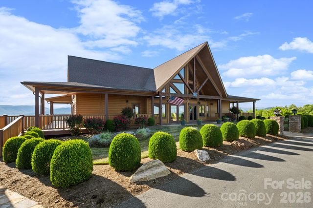 2070 Thoroughbred Way G18, Lenoir, NC 28645