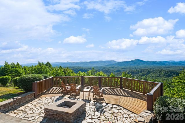 2070 Thoroughbred Way G18, Lenoir, NC 28645