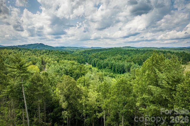 2070 Thoroughbred Way G18, Lenoir, NC 28645