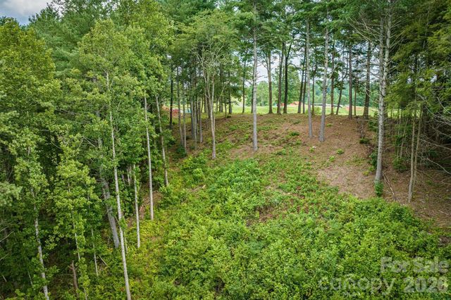 2070 Thoroughbred Way G18, Lenoir, NC 28645