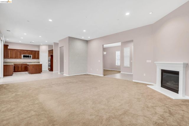 6432 Laurel Creek Pl, Livermore, CA 94551