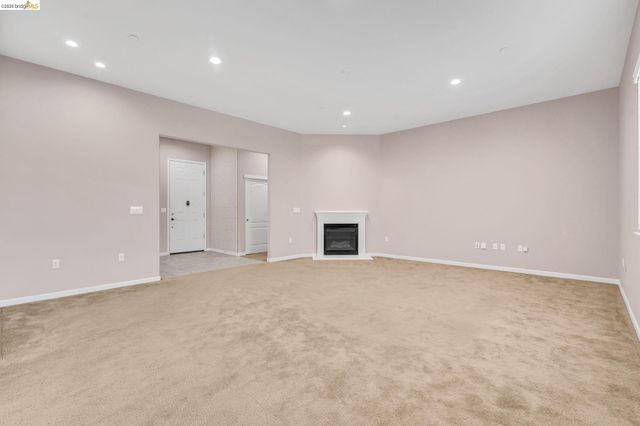 6432 Laurel Creek Pl, Livermore, CA 94551