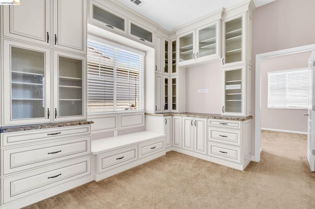 6432 Laurel Creek Pl, Livermore, CA 94551