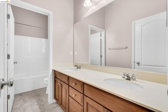 6432 Laurel Creek Pl, Livermore, CA 94551