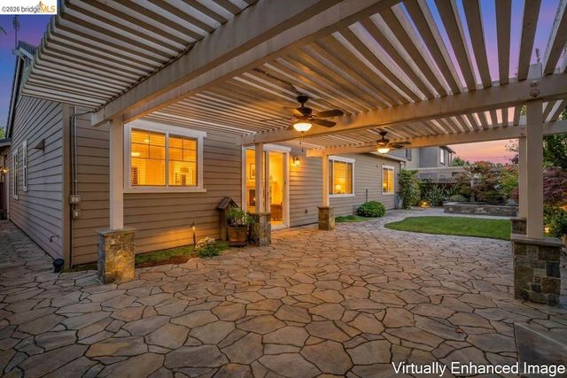 6432 Laurel Creek Pl, Livermore, CA 94551