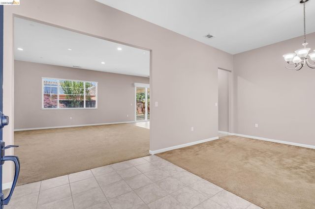 6432 Laurel Creek Pl, Livermore, CA 94551