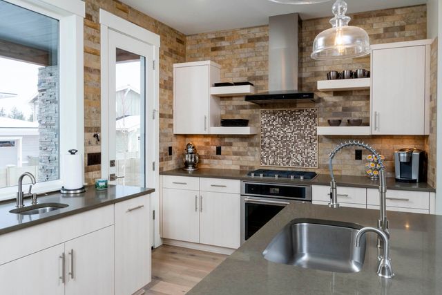 60069 SE Ruby Peak Loop, Bend, OR 97702