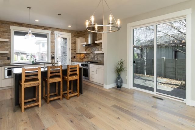 60069 SE Ruby Peak Loop, Bend, OR 97702