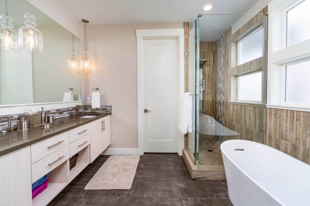 60069 SE Ruby Peak Loop, Bend, OR 97702