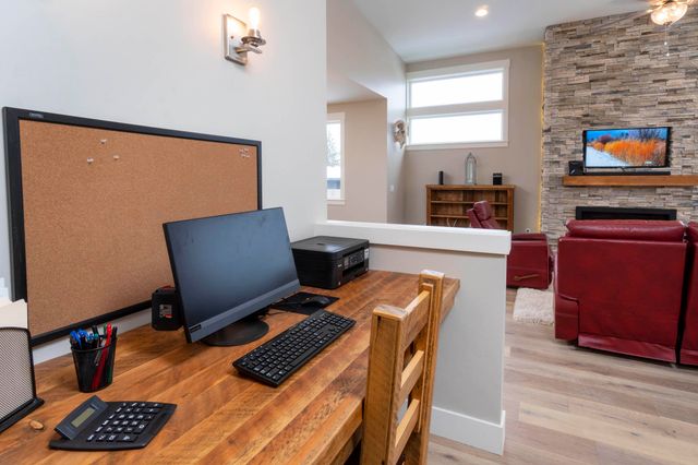 60069 SE Ruby Peak Loop, Bend, OR 97702