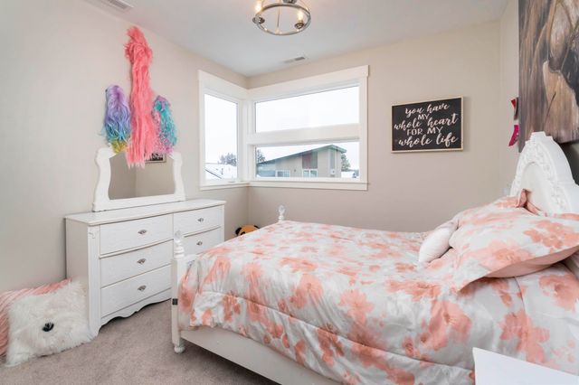 60069 SE Ruby Peak Loop, Bend, OR 97702