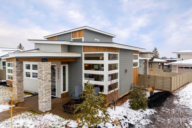 60069 SE Ruby Peak Loop, Bend, OR 97702