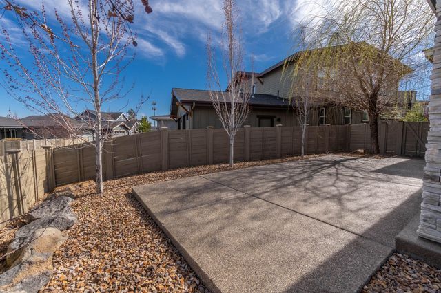 60069 SE Ruby Peak Loop, Bend, OR 97702