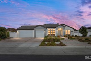 13816 Faringford Lane, Bakersfield, CA 93311