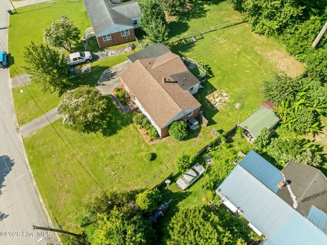 708 Barn Street, Jacksonville, NC 28540