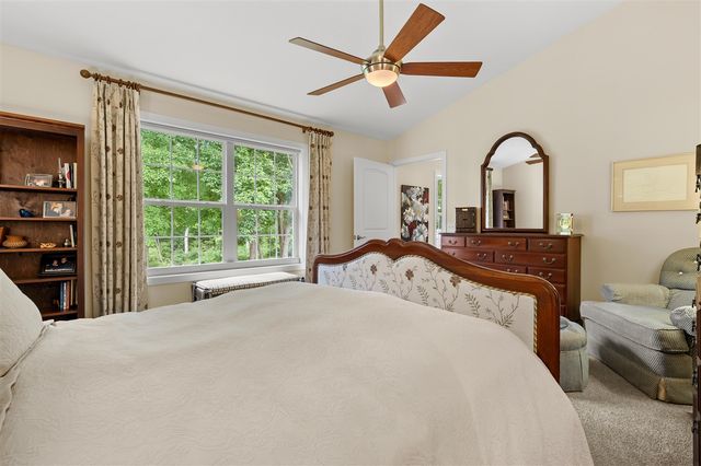 2214 Hunters Pond, Kalamazoo, MI 49048