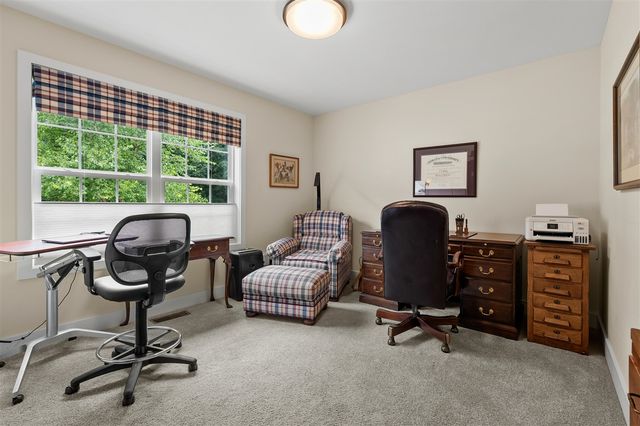 2214 Hunters Pond, Kalamazoo, MI 49048