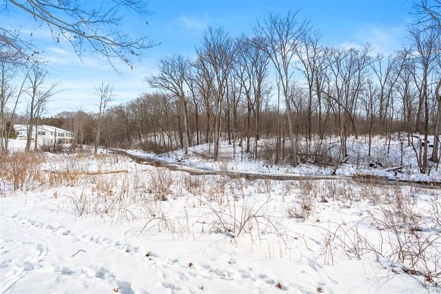 2214 Hunters Pond, Kalamazoo, MI 49048