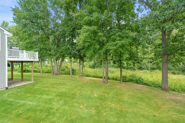 2214 Hunters Pond, Kalamazoo, MI 49048