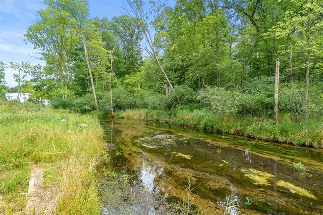 2214 Hunters Pond, Kalamazoo, MI 49048