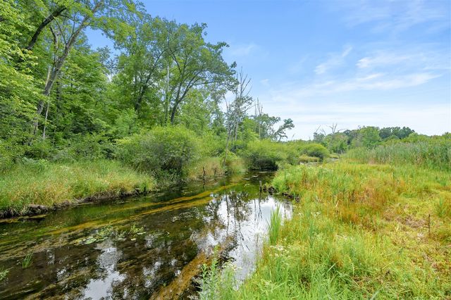 2214 Hunters Pond, Kalamazoo, MI 49048