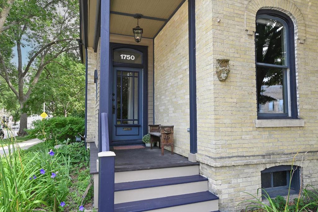 1750 Palmer STREET, Milwaukee, WI 53212