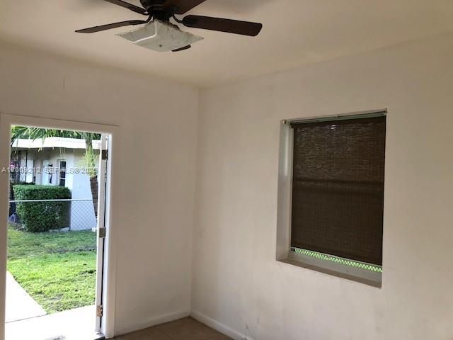 471 SW 10th St 5, Miami, FL 33130