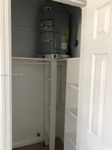 471 SW 10th St 5, Miami, FL 33130