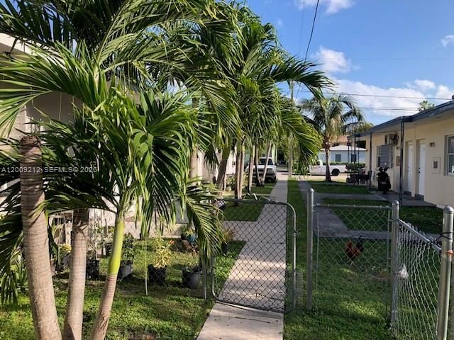 471 SW 10th St 5, Miami, FL 33130