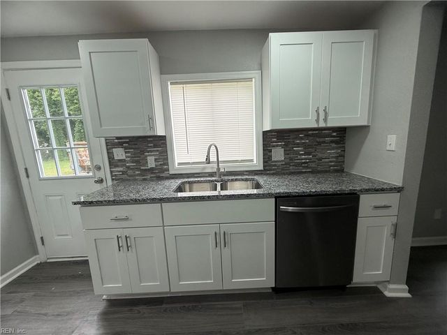 314 N 4th ST, Suffolk, VA 23434