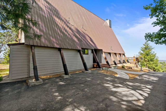 38303 Woodland Road, Shaver Lake, CA 93664