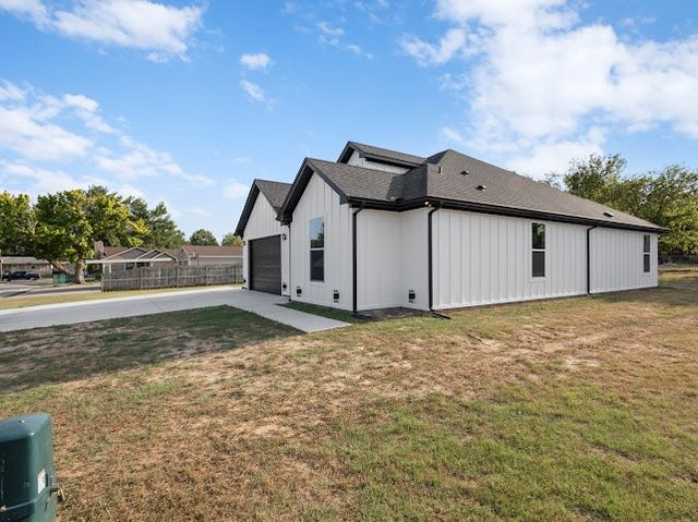 1119 20th Street, Bridgeport, TX 76426