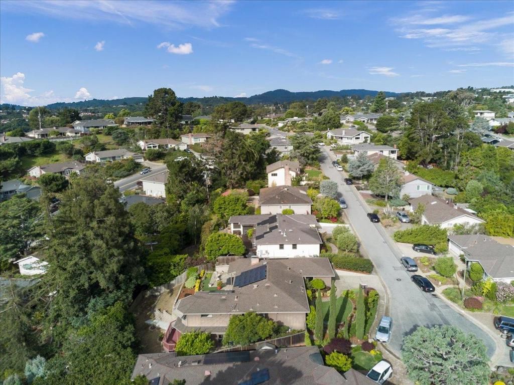 Image 39 of property listing at 3315 Caxton Court, San Mateo, CA 94403